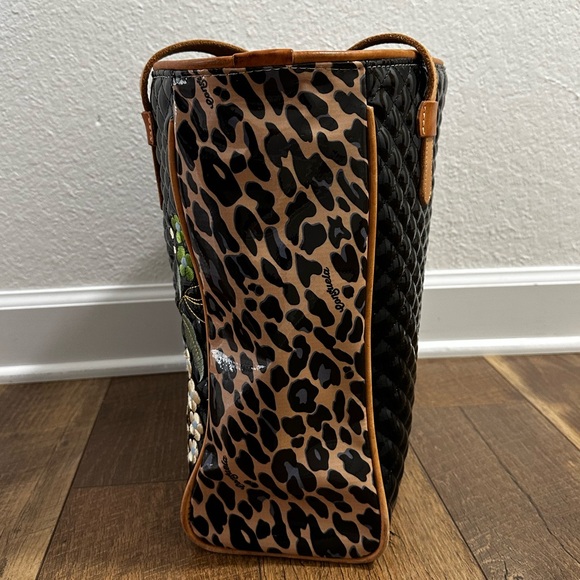 Consuela Ezzy Classic Tote - Picture 7 of 16